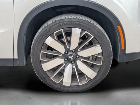 Used 2025 Mitsubishi Outlander SE FWD image 33