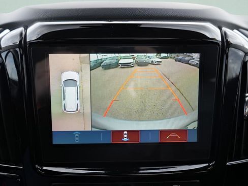 Used 2018 Chevrolet Traverse Premier w/ LPO, 'HIT The Road' Package image 42