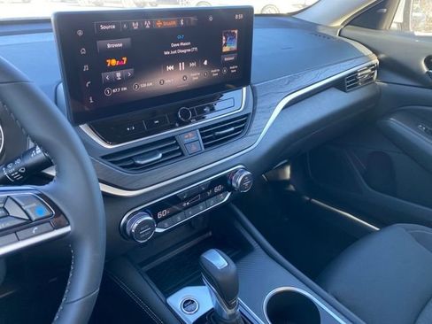 New 2025 Nissan Altima 2.5 SV w/ SV Premium Package image 16