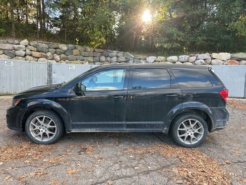 Used 2019 Dodge Journey GT w/ Driver Convenience Group image 3