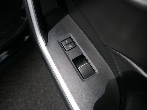 Used 2024 Toyota RAV4 XLE FWD image 24