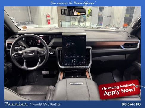 Used 2025 GMC Yukon Denali AWD/4WD image 34