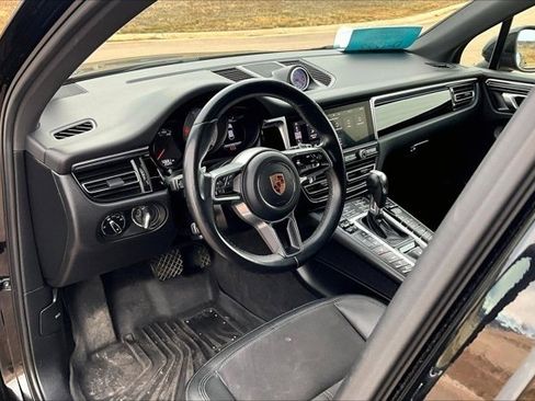 Used 2021 Porsche Macan S image 17