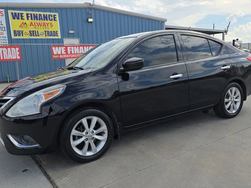 Used 2015 Nissan Versa SL w/ SL Tech Package image 1