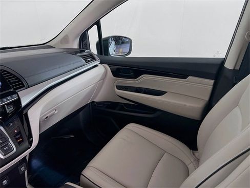 Used 2025 Honda Odyssey Touring image 21
