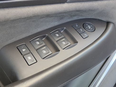 Used 2016 Cadillac Escalade Platinum AWD/4WD image 26