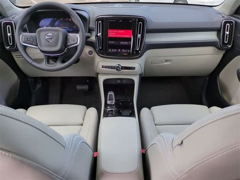 New 2026 Volvo XC40 B5 Ultra w/ Protection Package Premier image 14