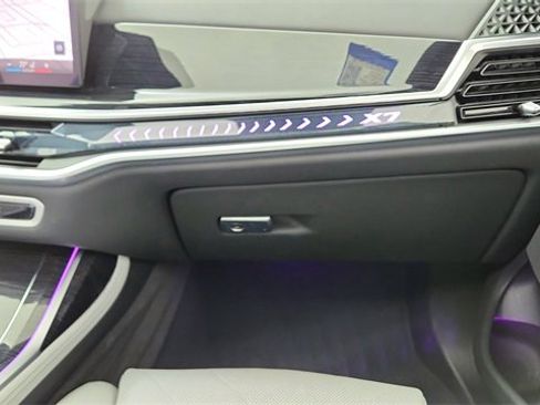 Used 2026 BMW X7 xDrive40i image 41