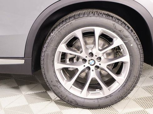 New 2026 BMW X5 xDrive40i w/ Premium Package image 19