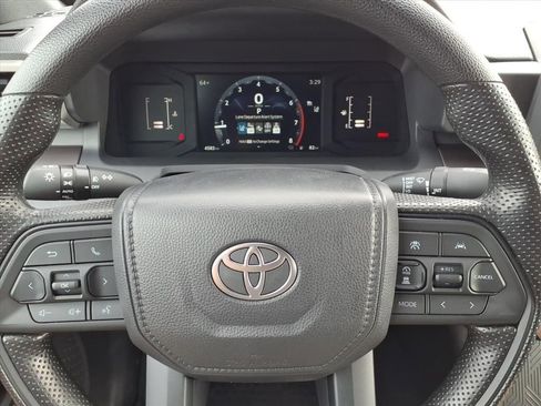 Used 2025 Toyota Tacoma SR5 image 11