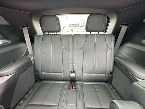 New 2026 Cadillac Vistiq Luxury image 9