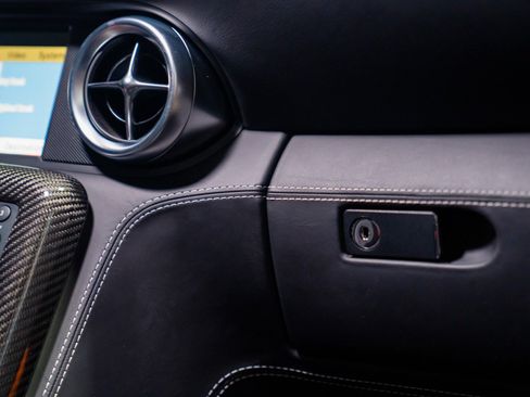 Used 2012 Mercedes-Benz SLS AMG Coupe image 35