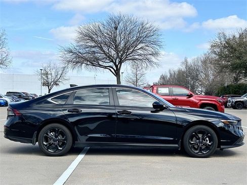 Used 2025 Honda Accord LX image 3