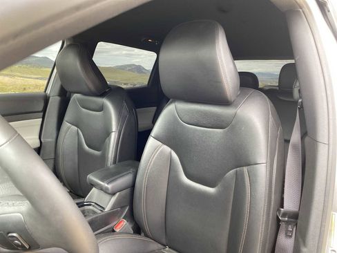 Used 2023 Jeep Compass Limited AWD/4WD image 17