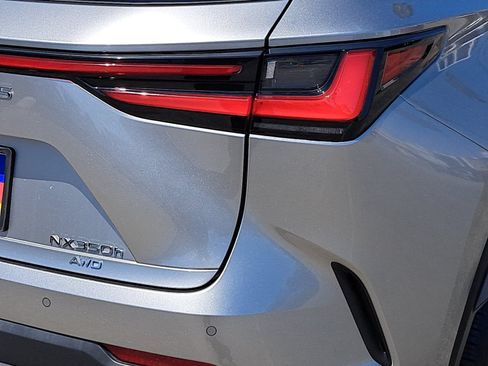 Used 2022 Lexus NX 350h AWD image 38