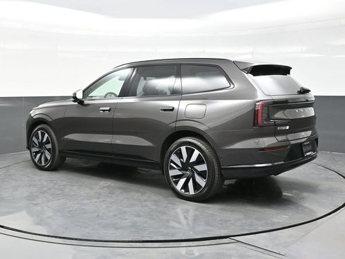 New 2025 Volvo EX90 Ultra image 4