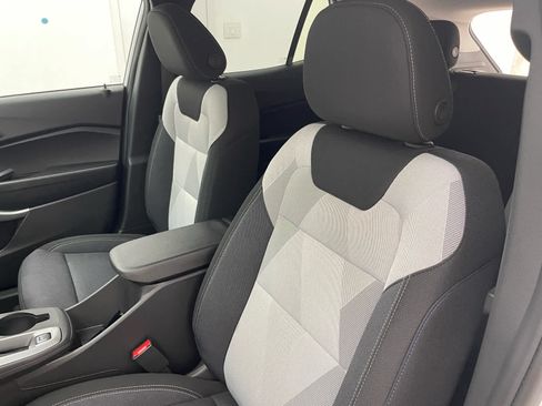 New 2026 Chevrolet Trax LS w/ LS Convenience Package FWD image 9