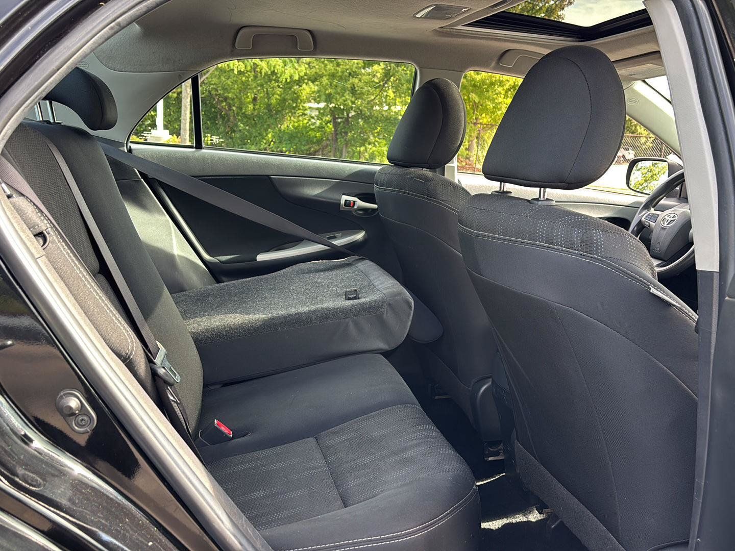 Used 2013 Toyota Corolla S w/ Premium Pkg FWD image 15