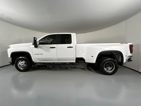 Used 2022 Chevrolet Silverado 3500 W/T w/ WT Convenience Package AWD/4WD image 4