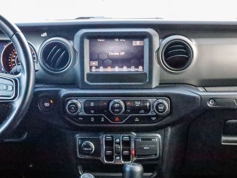 Used 2021 Jeep Wrangler Unlimited Sport image 16