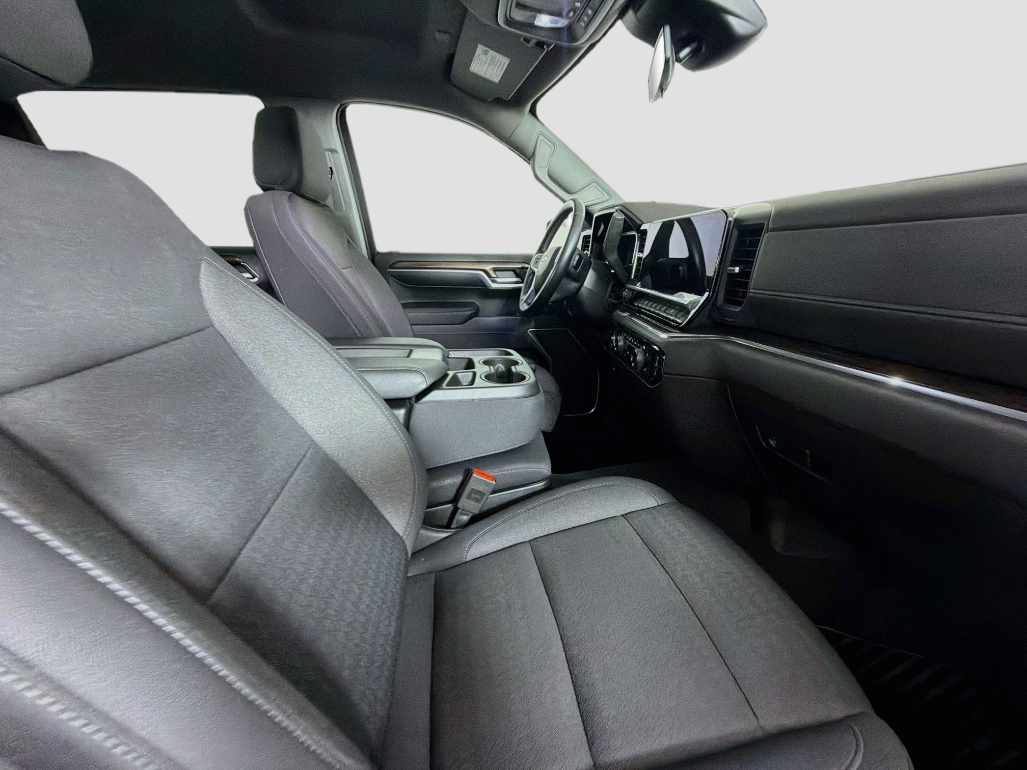 Used 2024 Chevrolet Silverado 1500 LT AWD/4WD image 31