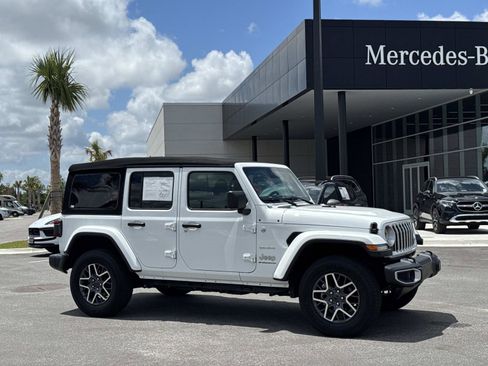 Used 2024 Jeep Wrangler Unlimited Sahara AWD/4WD image 1