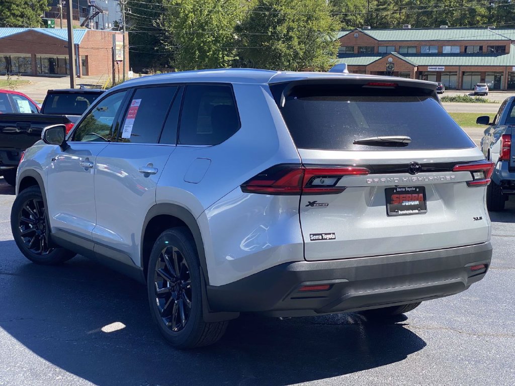 New 2026 Toyota Grand Highlander FWD image 5