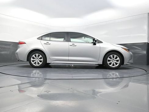 Used 2024 Toyota Corolla LE FWD image 37