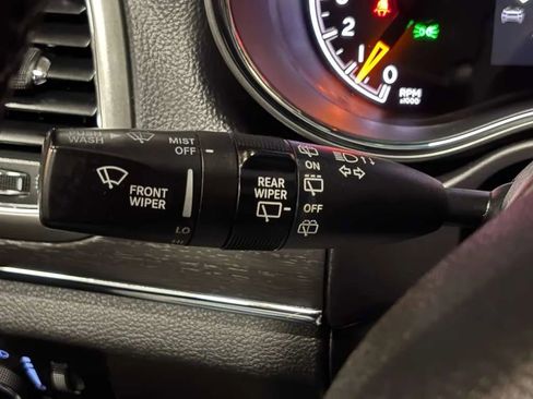 Used 2018 Jeep Grand Cherokee Limited AWD/4WD image 35