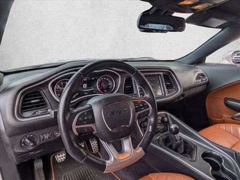 Used 2016 Dodge Challenger SRT w/ Technology Group RWD image 10