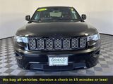Used 2019 Jeep Grand Cherokee Altitude image 3