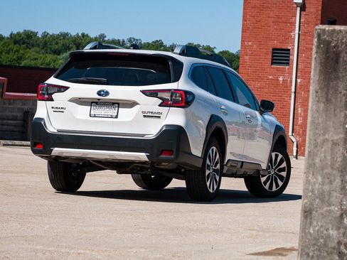 Used 2024 Subaru Outback Touring XT AWD/4WD image 6