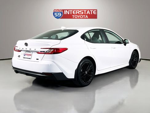 Certified 2025 Toyota Camry SE w/ Convenience Package image 7