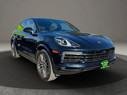 Used 2021 Porsche Cayenne image 4