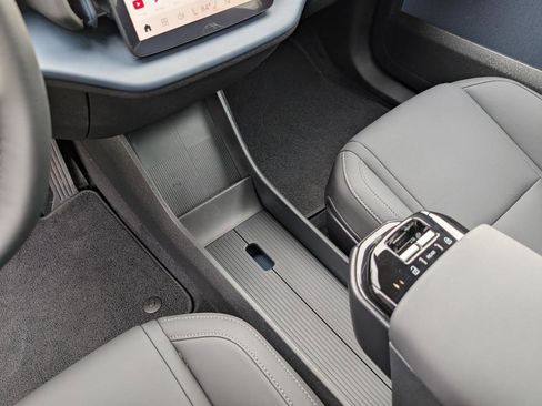 Used 2025 Volvo EX30 Ultra w/ Climate Package image 21