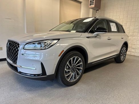 Used 2023 Lincoln Corsair Reserve w/ Equipment Group 202A AWD/4WD image 38