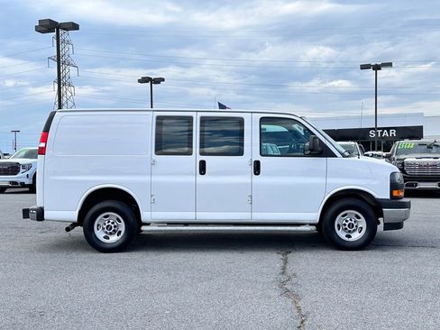 Used 2024 GMC Savana 2500 w/ Driver Convenience Package RWD image 10