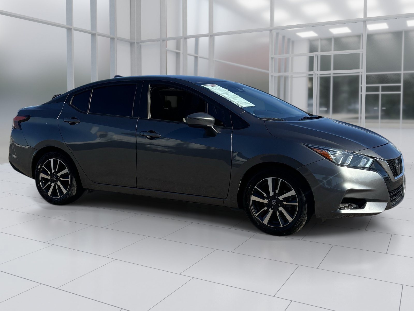 Used 2021 Nissan Versa SV FWD image 8