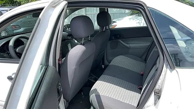Used 2007 Ford Focus SES FWD image 4