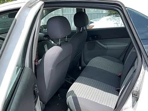 Used 2007 Ford Focus SES FWD image 4