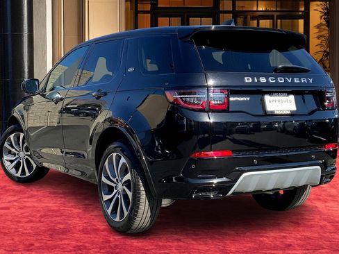 Used 2024 Land Rover Discovery Sport S image 11