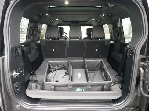 Used 2024 Land Rover Defender 130 X image 18