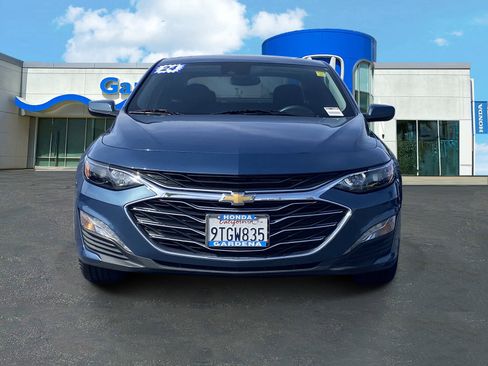 Used 2024 Chevrolet Malibu LT image 2