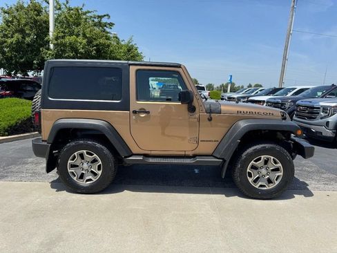 Used 2015 Jeep Wrangler Rubicon w/ Dual Top Group AWD/4WD image 2
