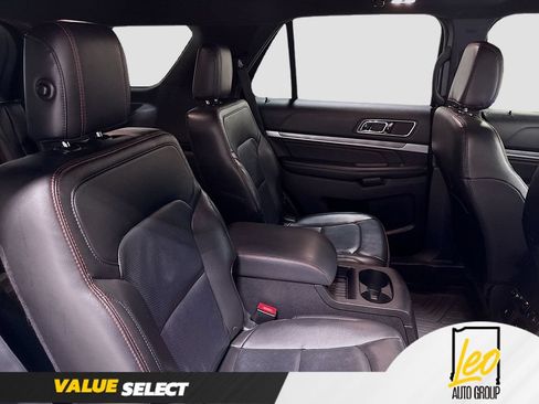 Used 2018 Ford Explorer Sport w/ Equipment Group 401A AWD/4WD image 31
