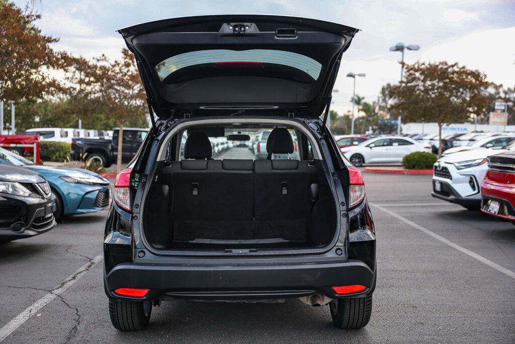Used 2019 Honda HR-V LX image 24