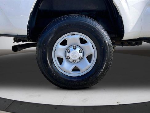 Used 2022 Toyota Tacoma SR RWD image 35
