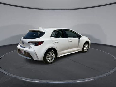 Certified 2025 Toyota Corolla SE FWD image 8