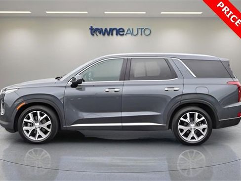 Used 2022 Hyundai Palisade SEL w/ Premium Package image 2