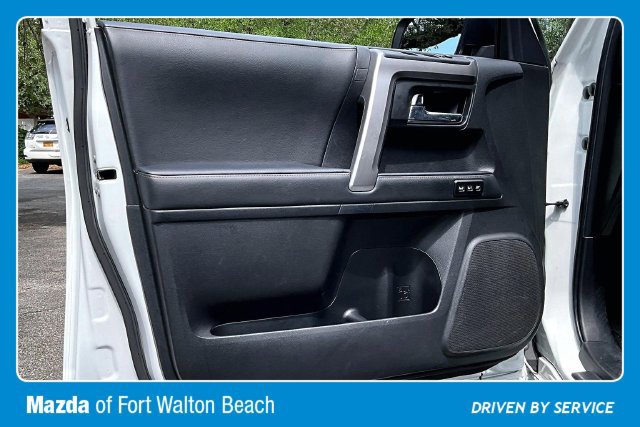 Used 2024 Toyota 4Runner Limited AWD/4WD image 17